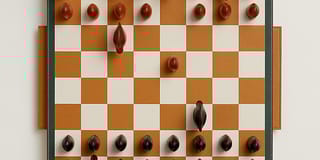 Samarcande Mahogany Chess Set with Leather Base - image 2