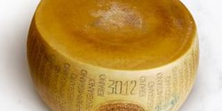 Authentic Full Wheel of Parmigiano Reggiano - image 2